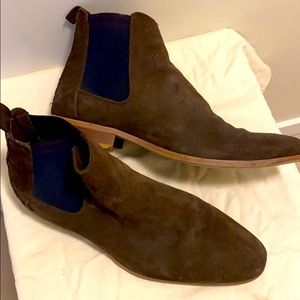 Brown Suede dress boots